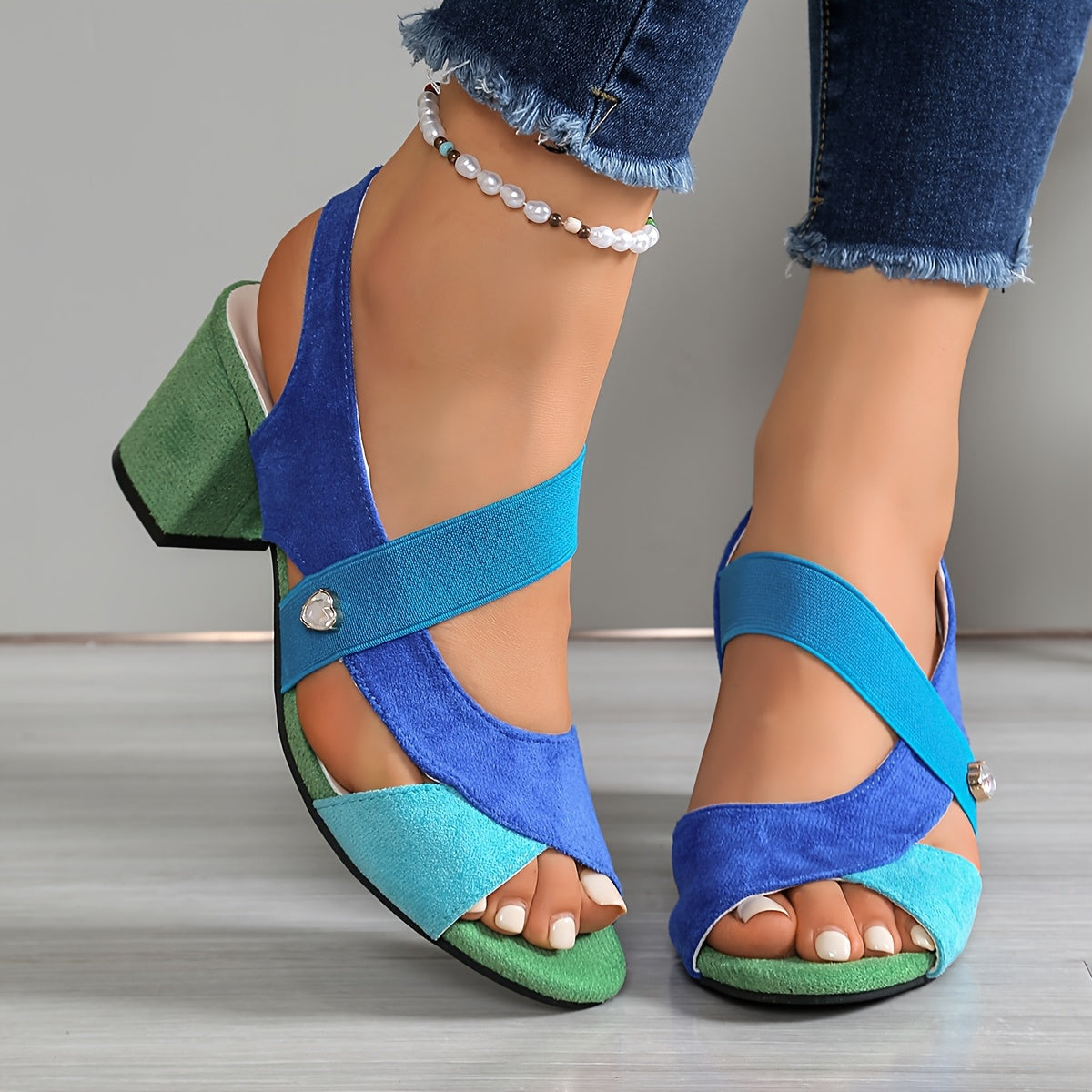 GRÁINNE | CROSS STRAP BLOCK HEELS