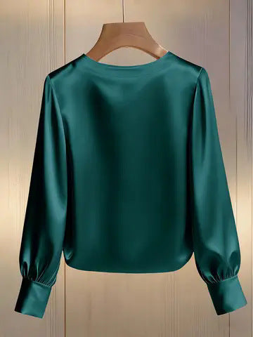 Perlisse | Elegant Round Neck Top