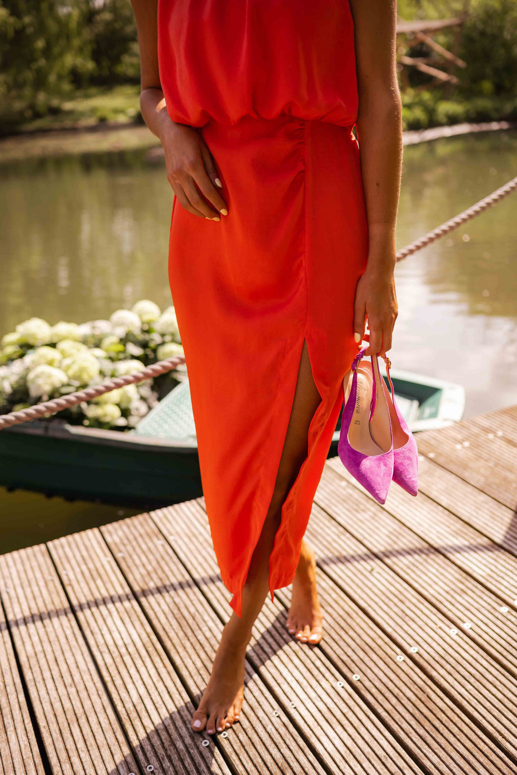 Scarlett | Sleeveless High-Neck Midi Dress with Leg Split