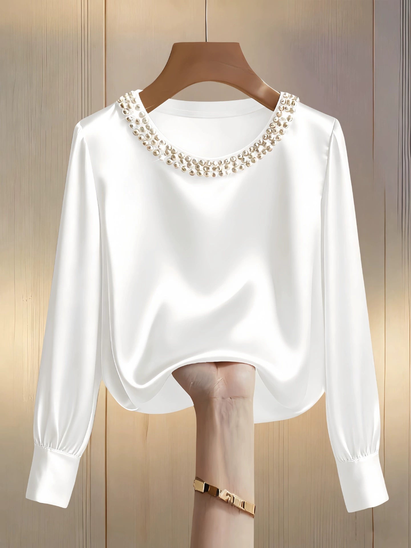 Perlisse | Elegant Round Neck Top