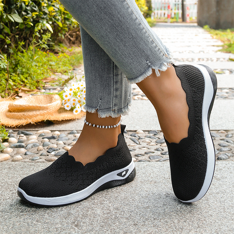 MUIREANN | LIGHTWEIGHT WALKING SHOES